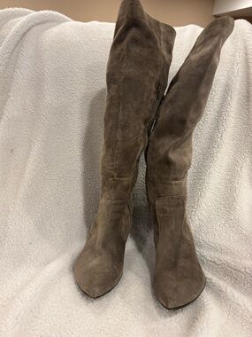 Bottega Veneta  Gray Suede Boots Size 39